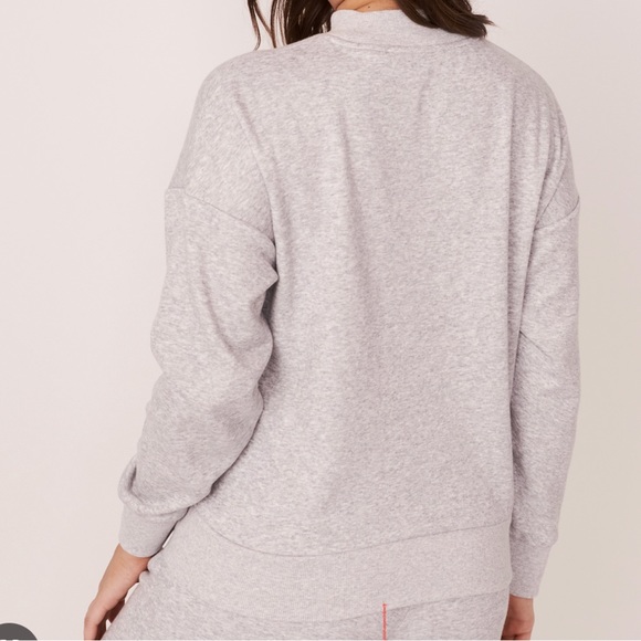 Sweatshirt - Picture 2 of 4